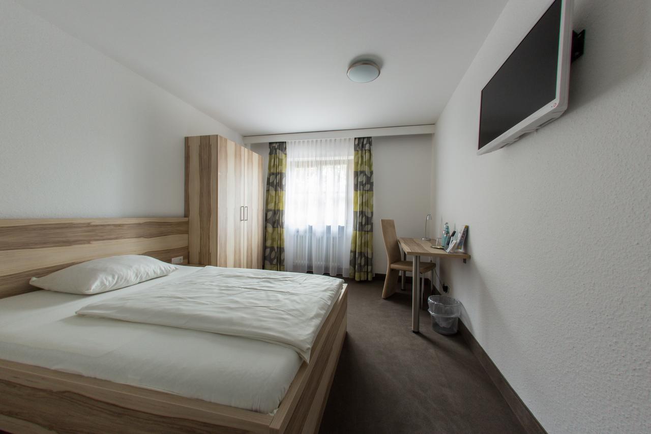 Hotel Stadt טוטלינגן מראה חיצוני תמונה