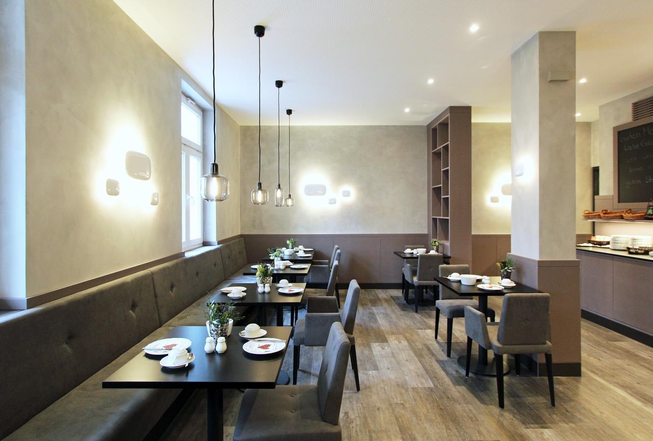 Hotel Stadt טוטלינגן מראה חיצוני תמונה