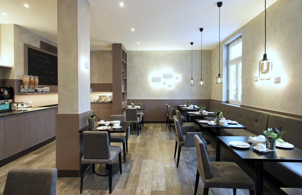 Hotel Stadt טוטלינגן מראה חיצוני תמונה