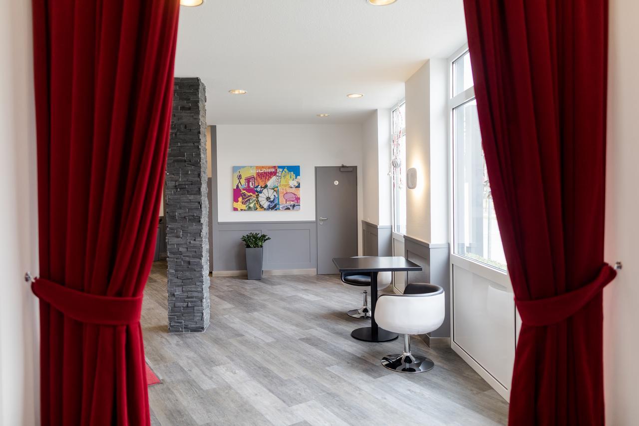 Hotel Stadt טוטלינגן מראה חיצוני תמונה