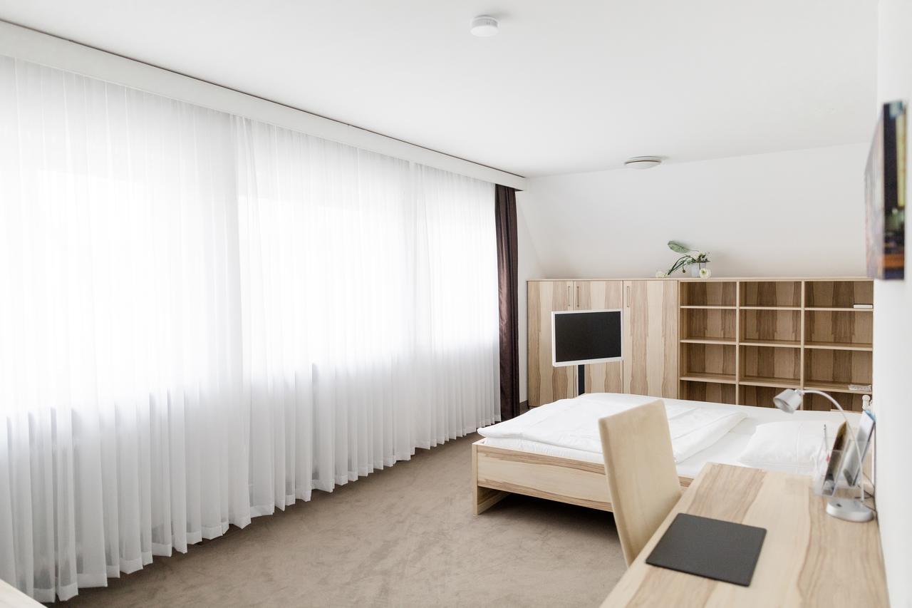 Hotel Stadt טוטלינגן מראה חיצוני תמונה